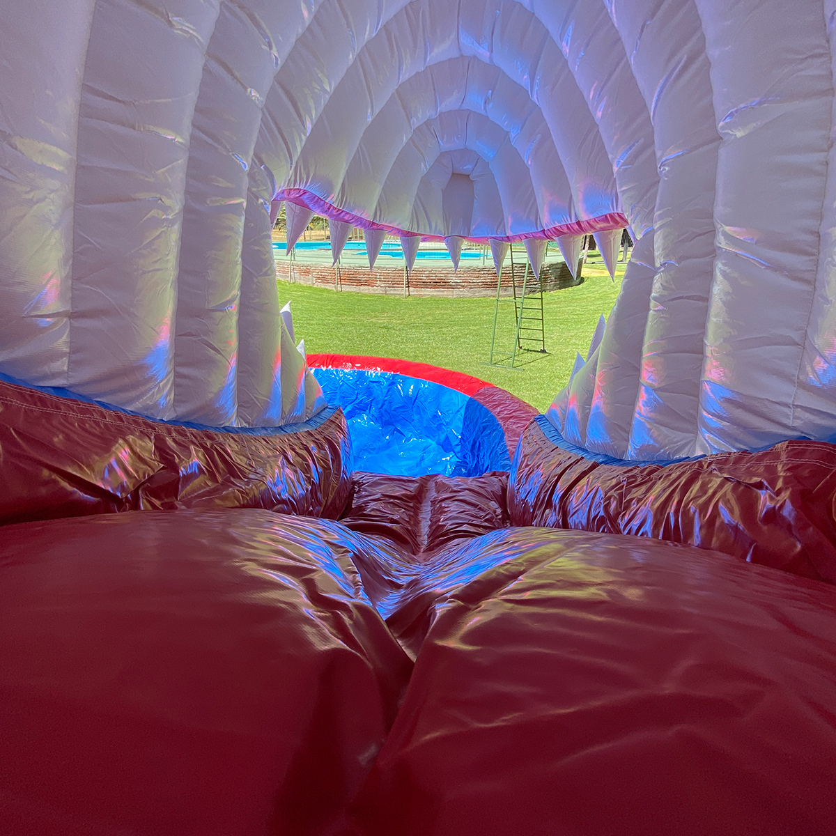 Arriendo juego inflable tobogan Isla Tiburon 2 Arriendo juego inflable tobogan Isla Tiburon 2