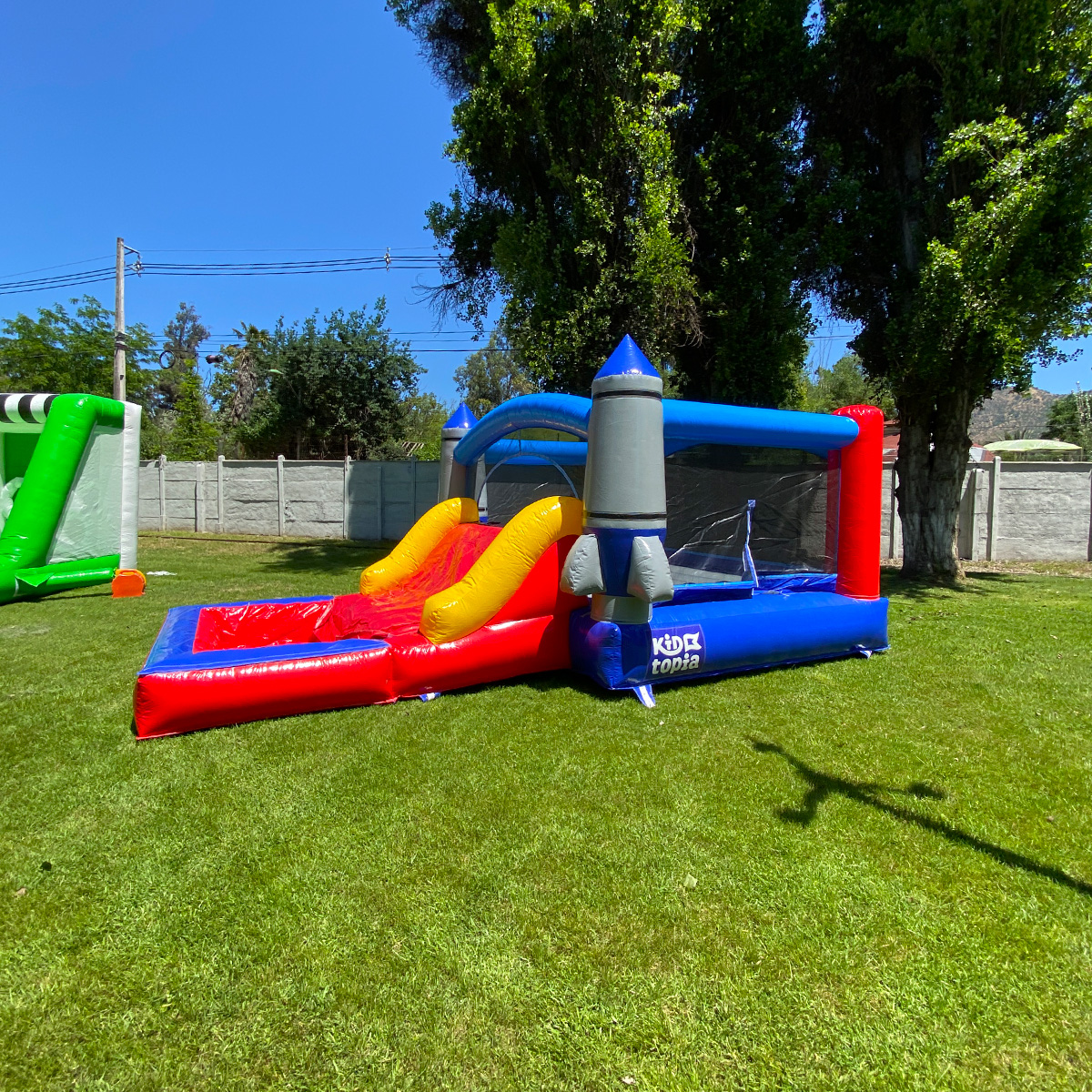 arriendo juego inflable cohete espacial para niños arriendo juego inflable cohete espacial para niños